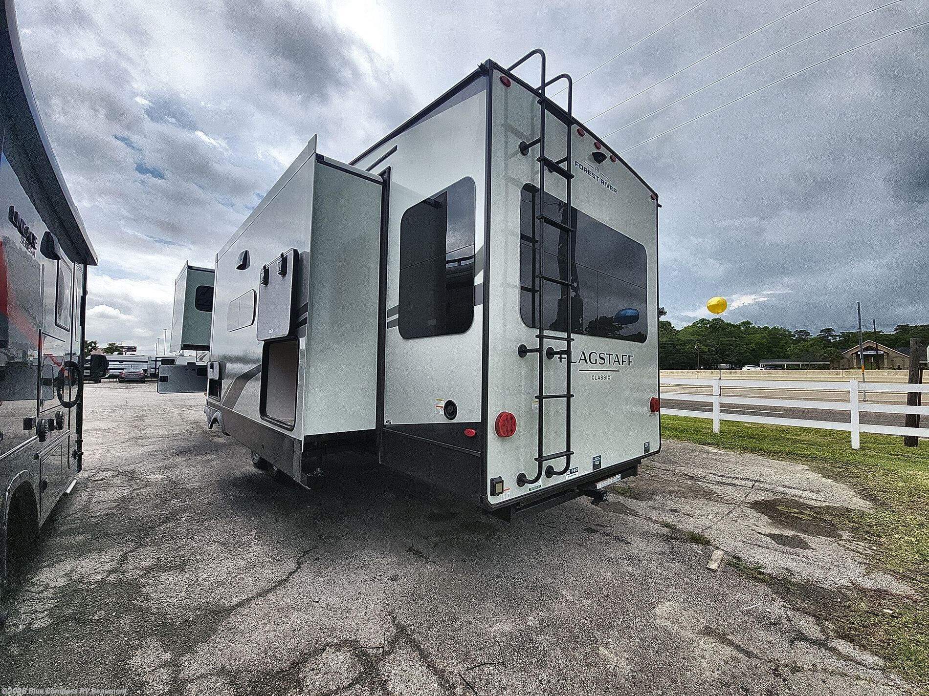 New 2026 Forest River Flagstaff Classic 401CFB available in Vidor, Texas