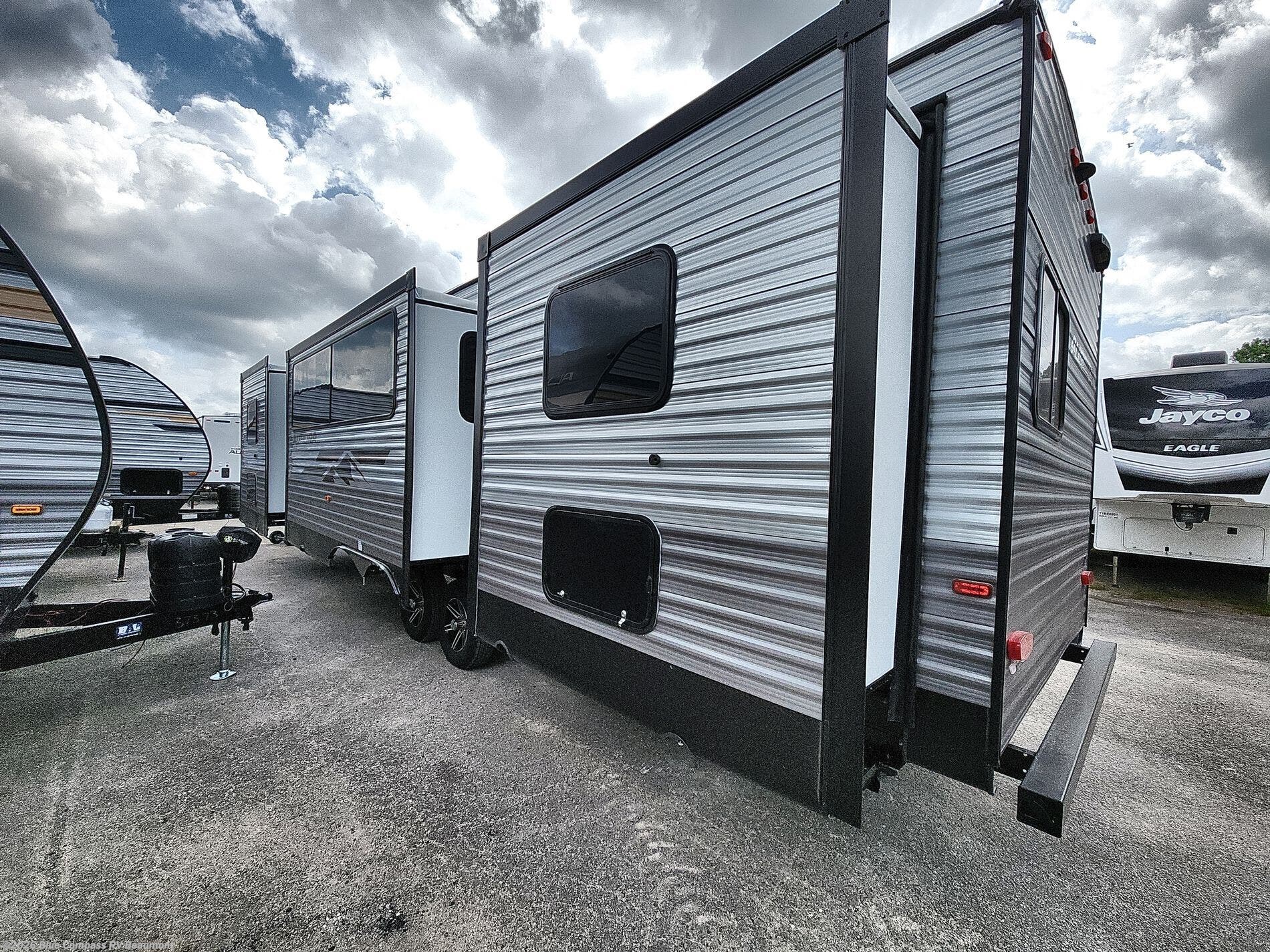 New 2026 Forest River Aurora 34BHTS-2Q available in Vidor, Texas