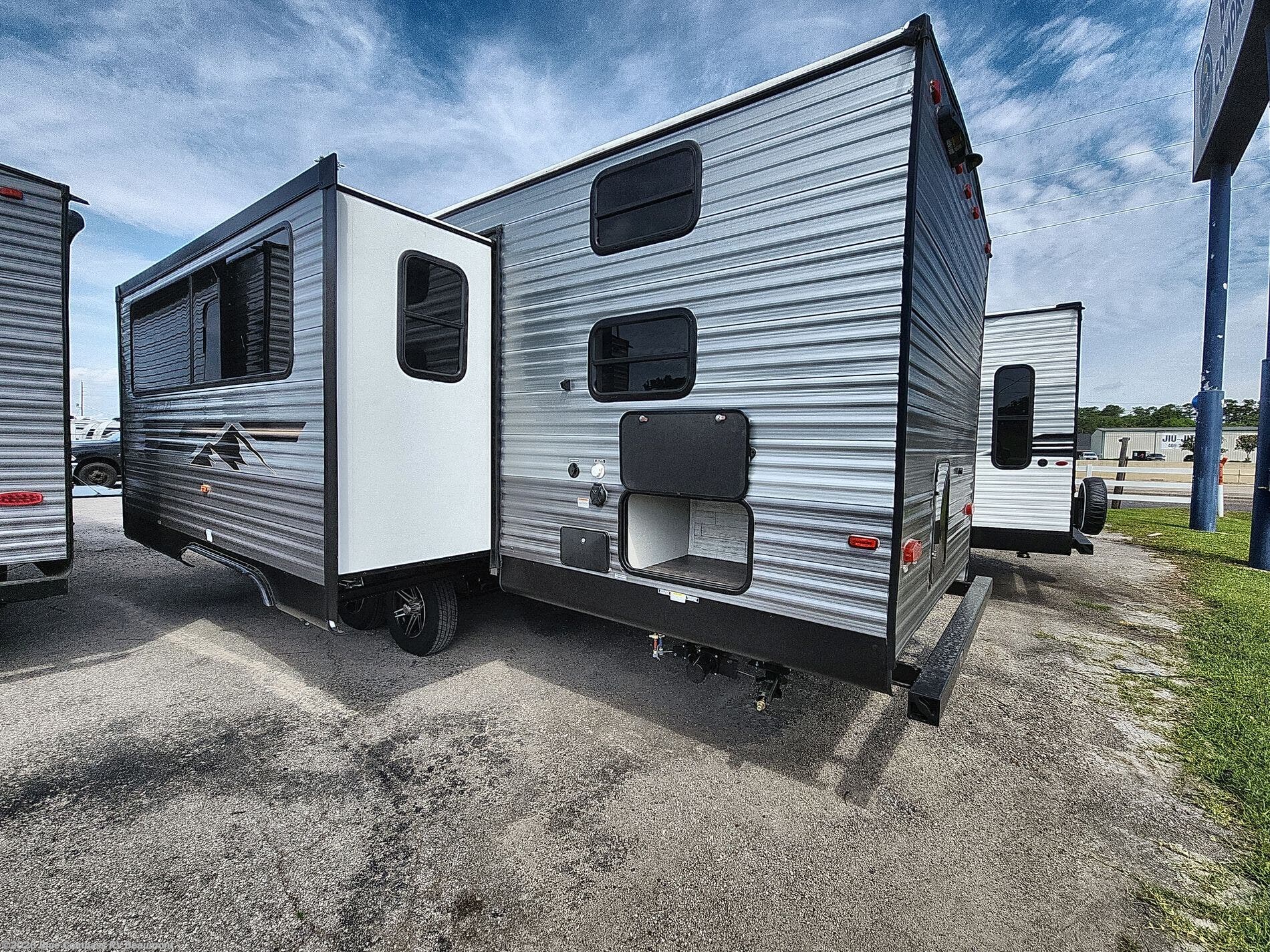 New 2026 Forest River Aurora 27DBH available in Vidor, Texas