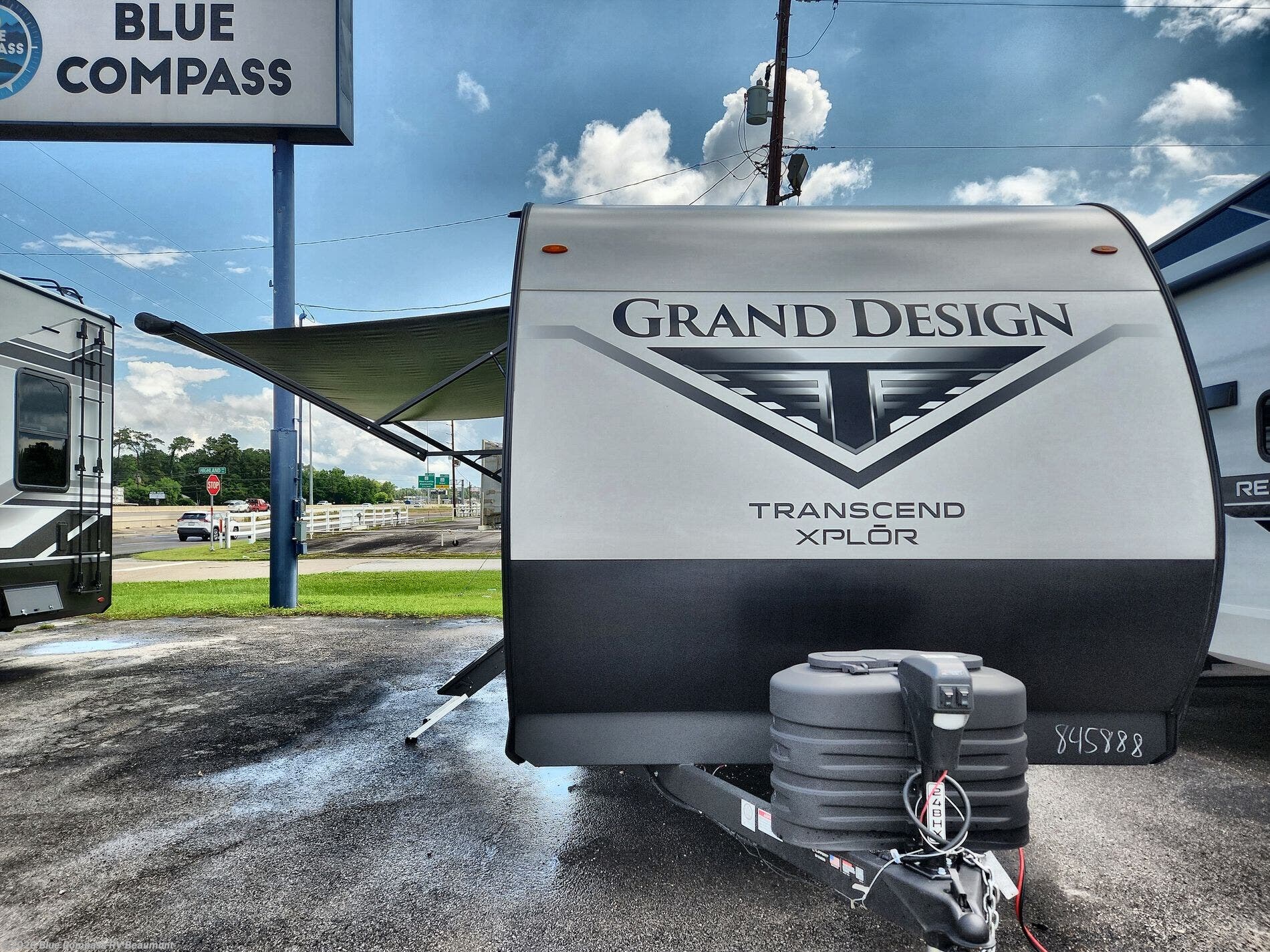 New 2026 Grand Design Transcend Xplor 24BHX available in Vidor, Texas
