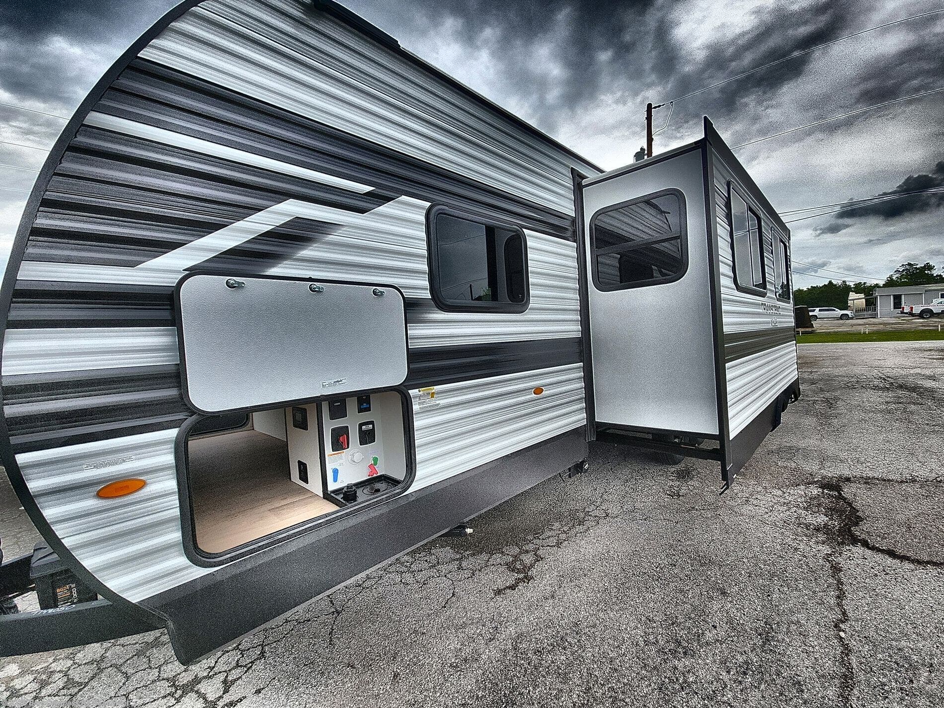 New 2026 Grand Design Transcend Xplor 27DBX available in Vidor, Texas