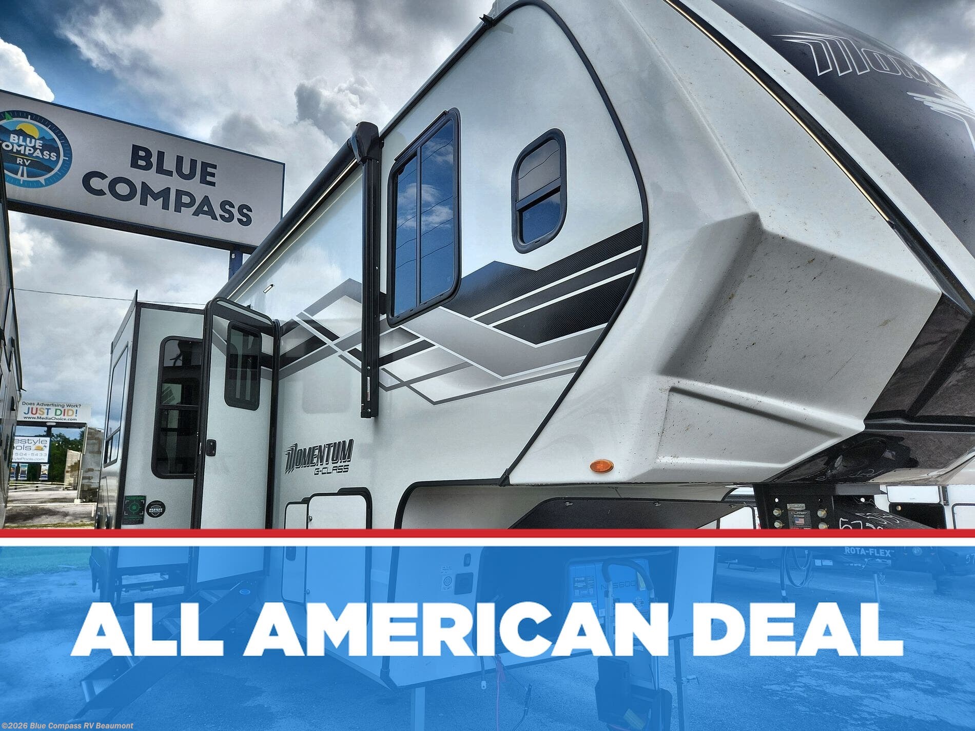 New 2026 Grand Design Momentum G-Class 320G available in Vidor, Texas