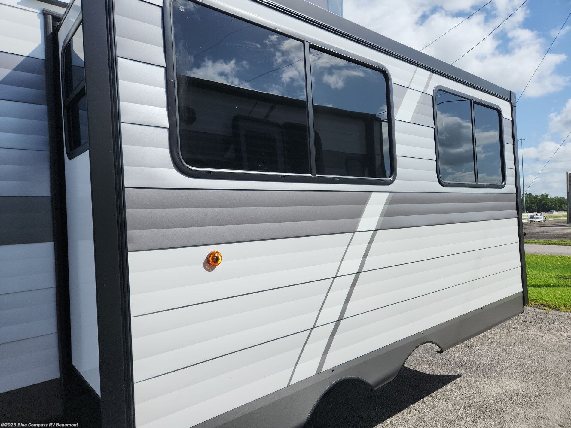 New 2027 Jayco Jay Flight 262RLS available in Vidor, Texas