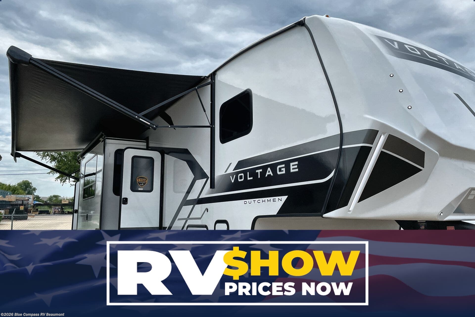 New 2026 Dutchmen Voltage V-Series 3850 available in Vidor, Texas