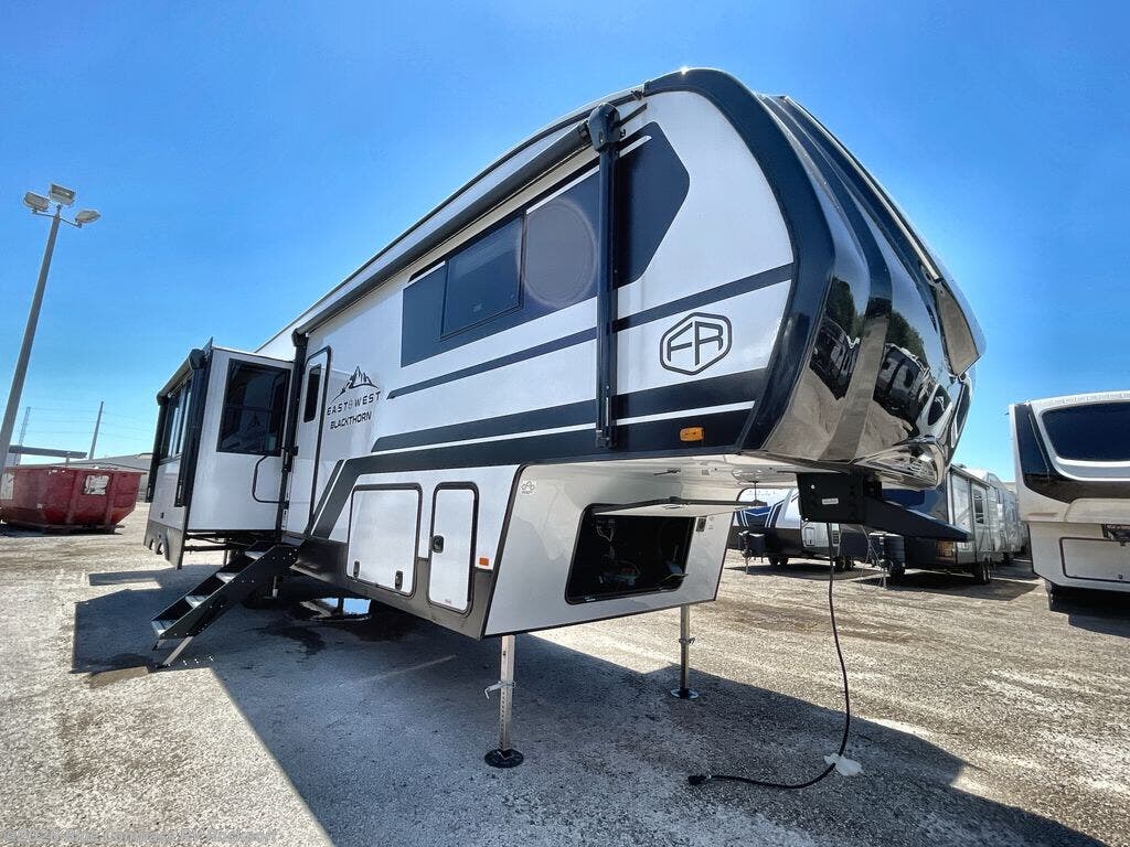 New 2025 East to West Blackthorn 3700BH-OK available in Rockport, Texas