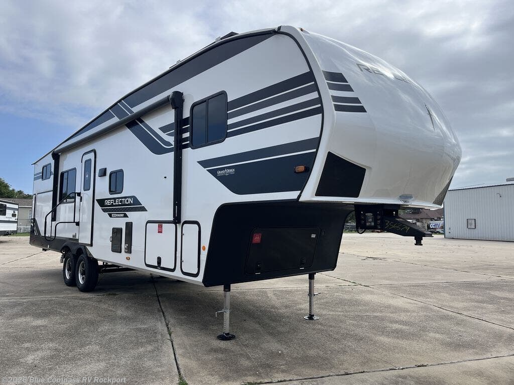 New 2026 Grand Design Reflection 100 Series 32BH available in Rockport, Texas