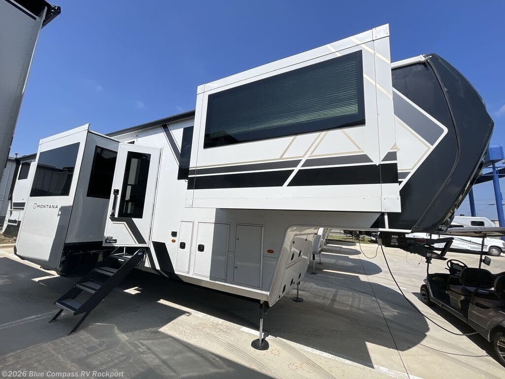 New 2027 Keystone Montana 3800FL available in Rockport, Texas