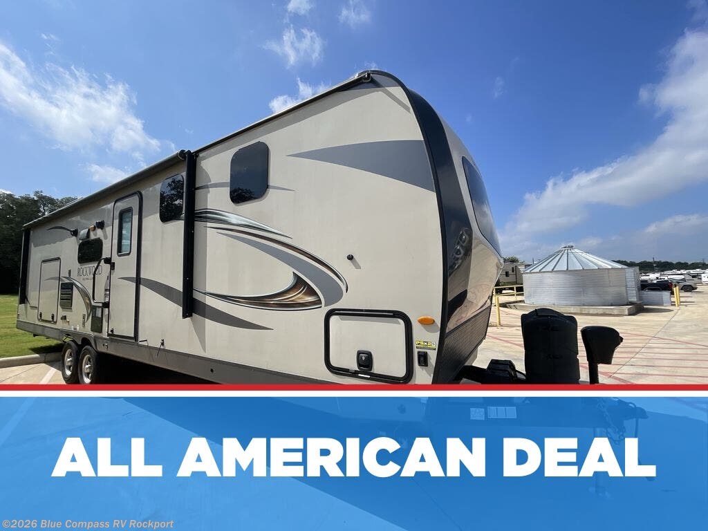Used 2019 Forest River Rockwood Ultra Lite 2912BS available in Rockport, Texas