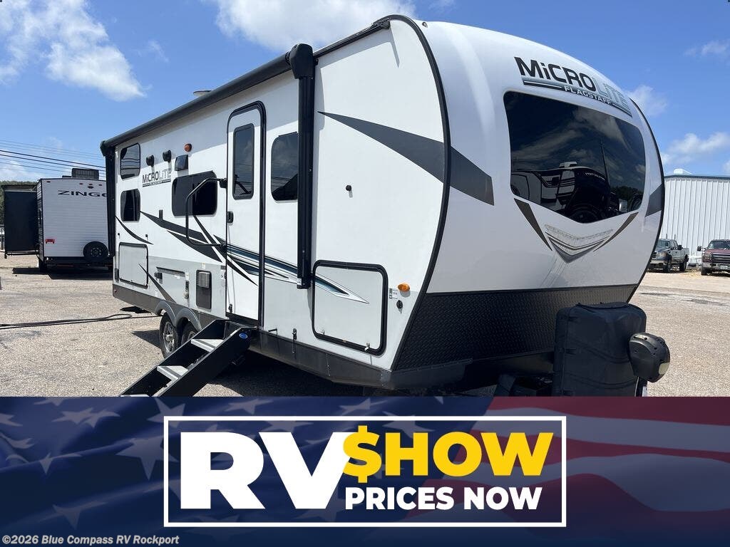 Used 2022  Forest River Flagstaff Micro Lite 25BRDS by Forest River from Blue Compass RV Rockport in Rockport, TX