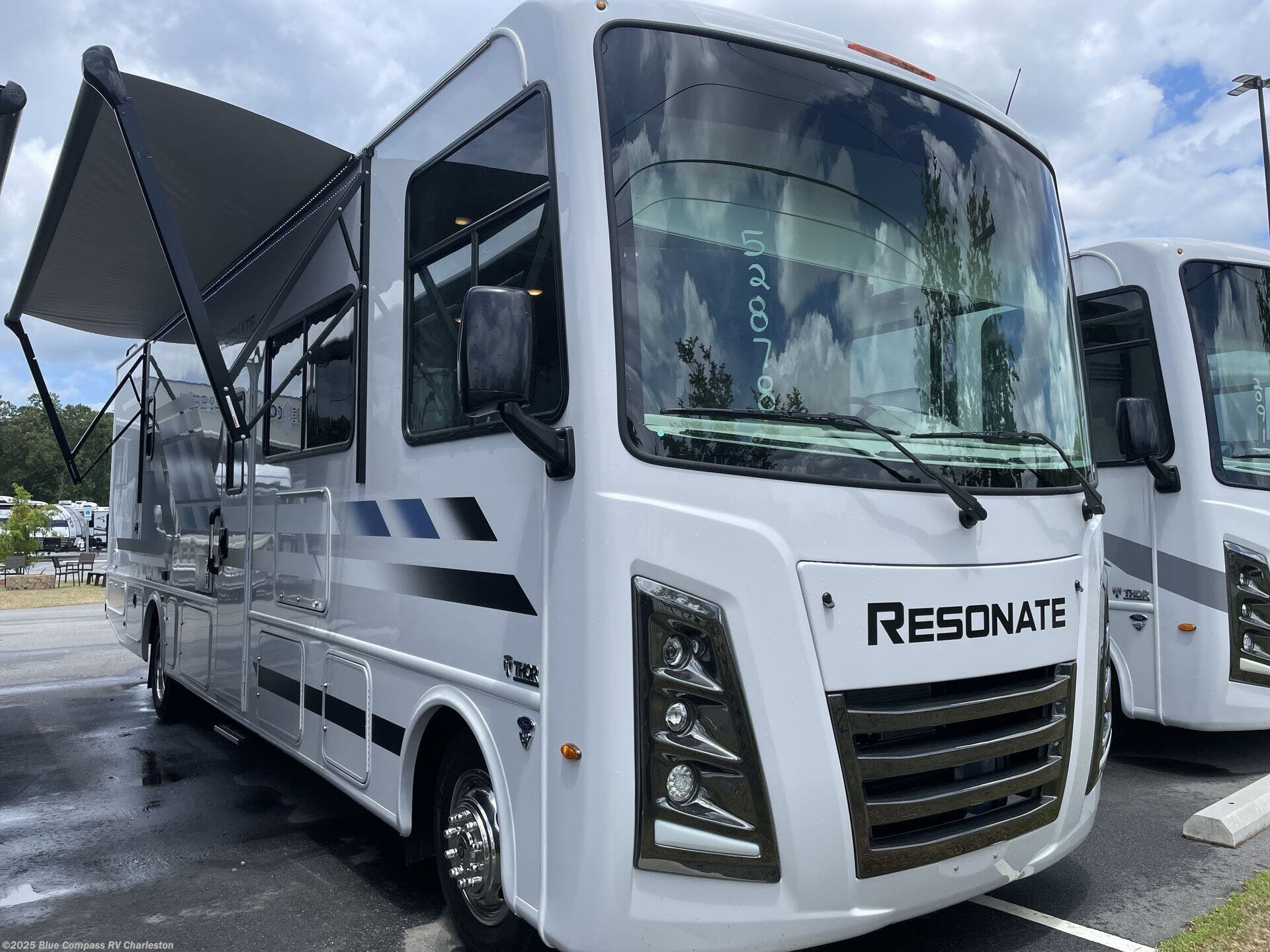 New 2026 Thor Motor Coach Resonate 32B available in Ladson, South Carolina