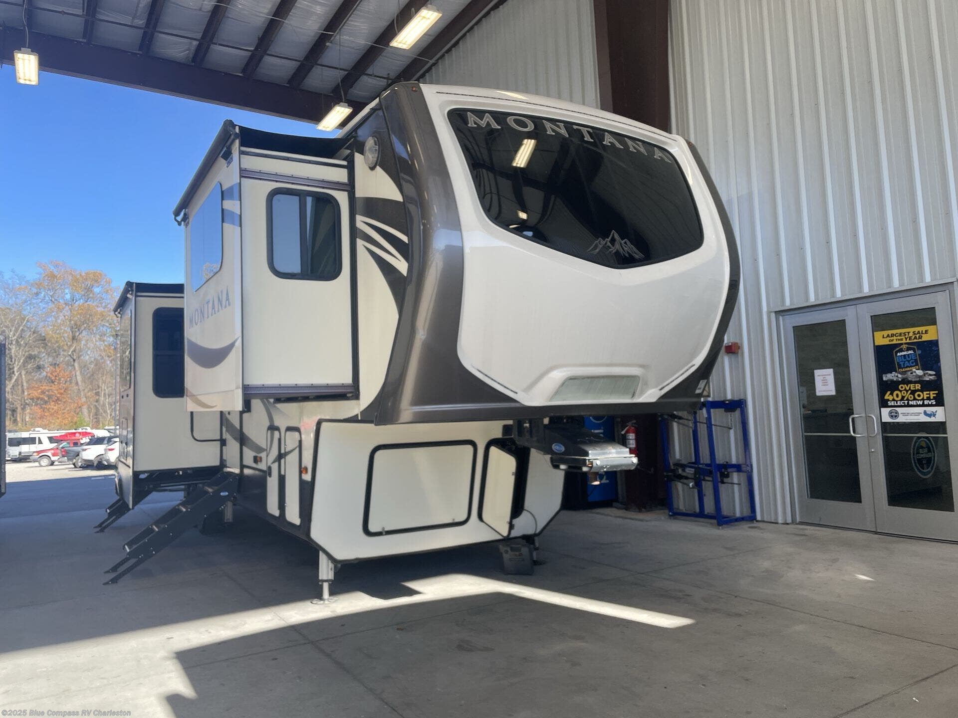 Used 2017 Keystone Montana 3731 FL available in Ladson, South Carolina