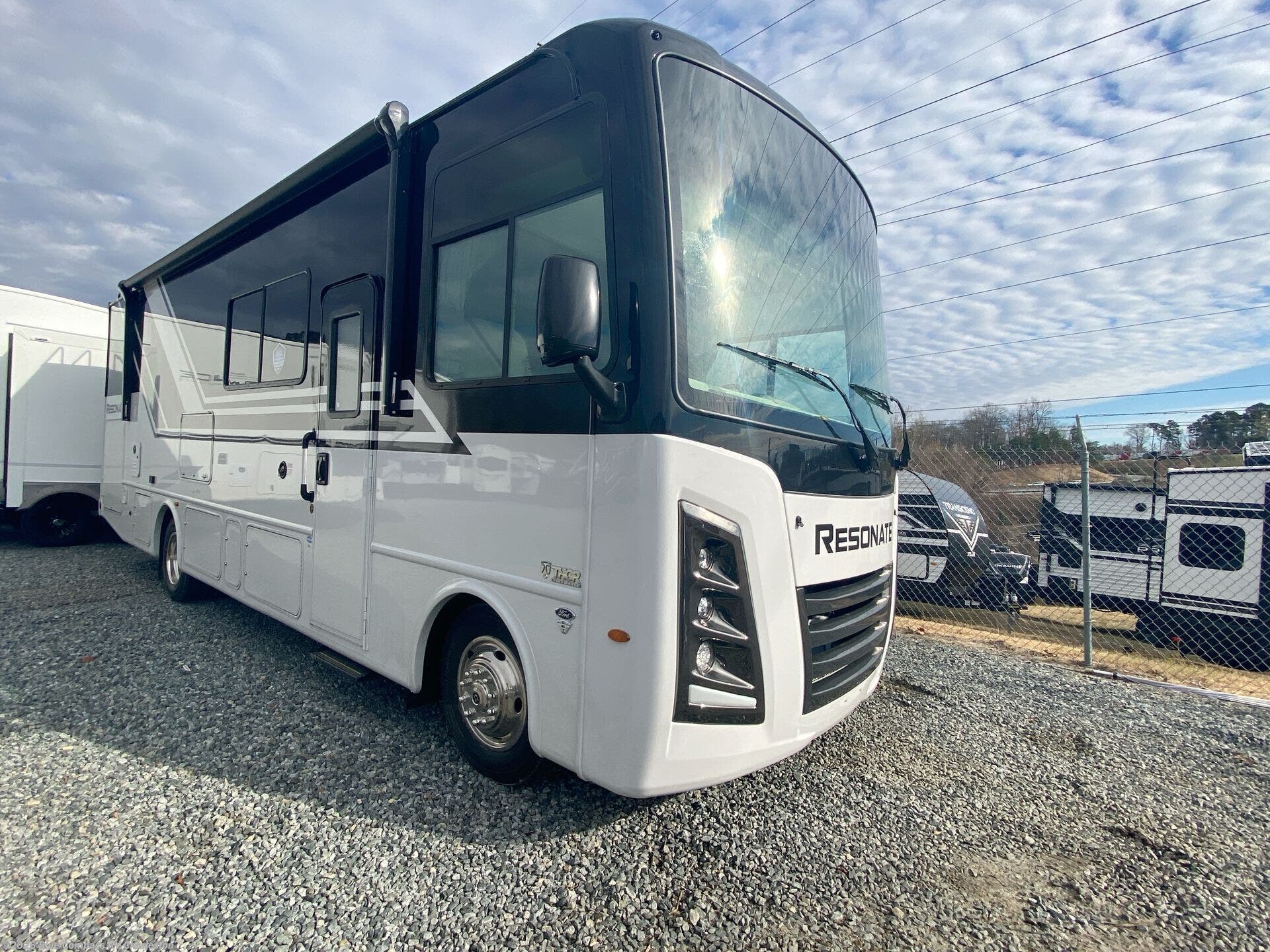 New 2026 Thor Motor Coach Resonate 29D available in Ladson, South Carolina
