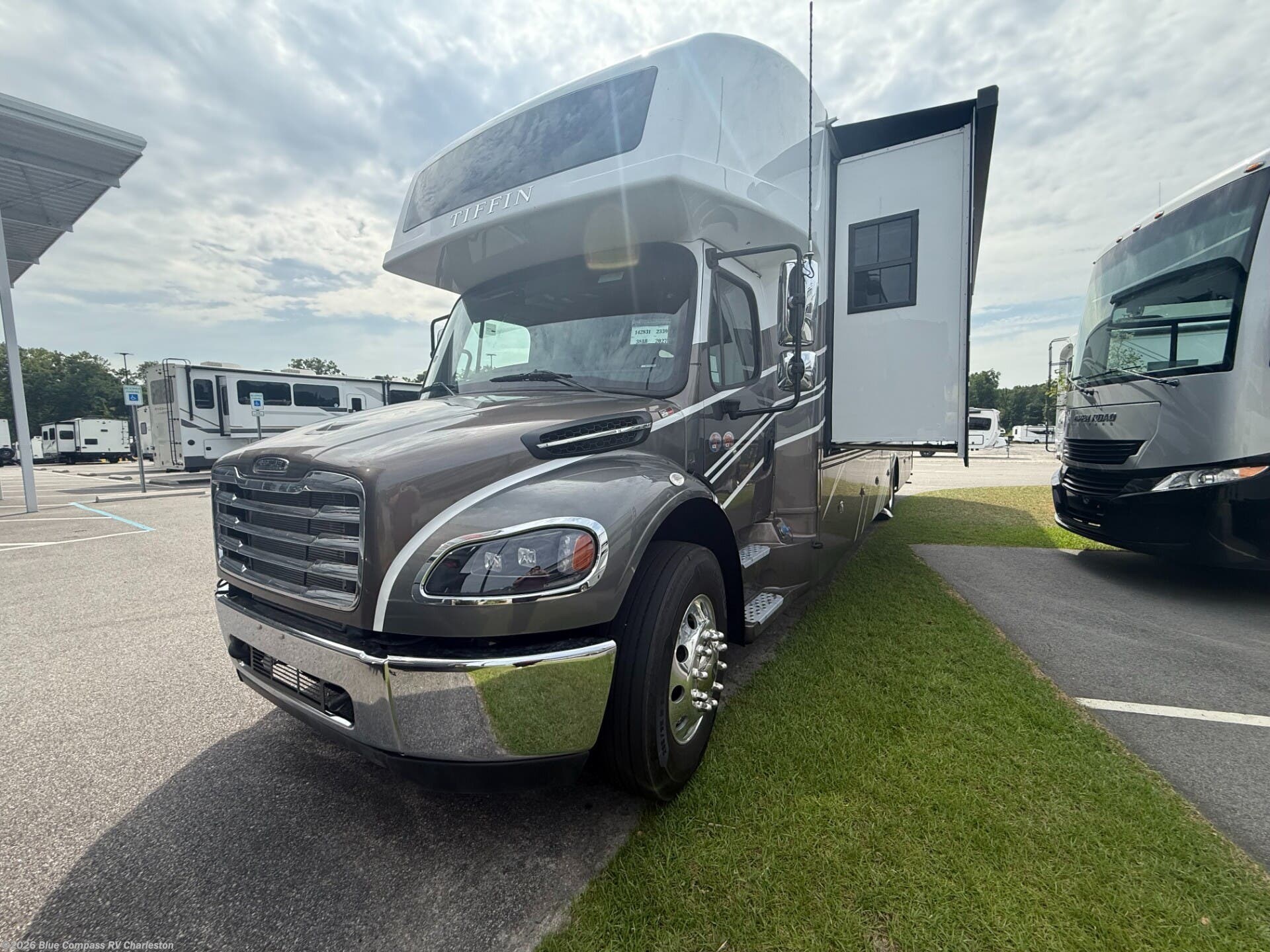 New 2027 Tiffin Allegro Bay 38 AB available in Ladson, South Carolina