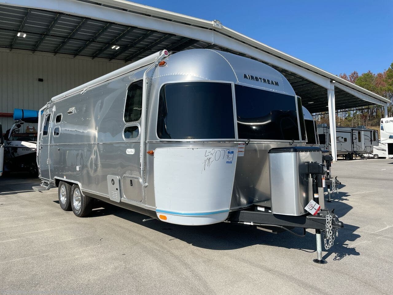 Used 2024 Airstream Flying Cloud 25FB available in Ladson, South Carolina