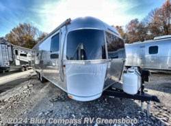 New 2024 Airstream Flying Cloud 27FB available in Colfax, North Carolina