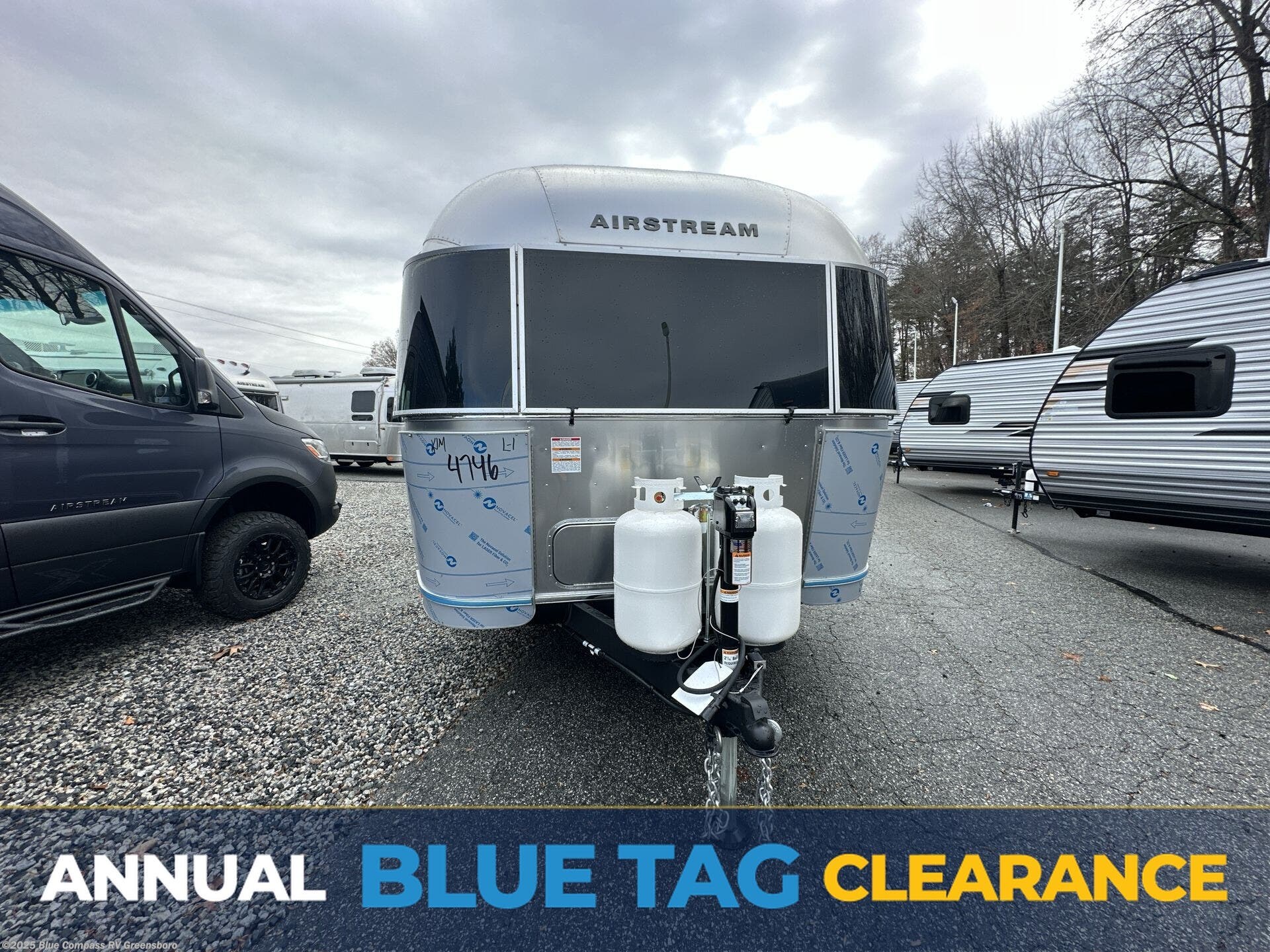 New 2025 Airstream Flying Cloud 27FB Twin available in Colfax, North Carolina
