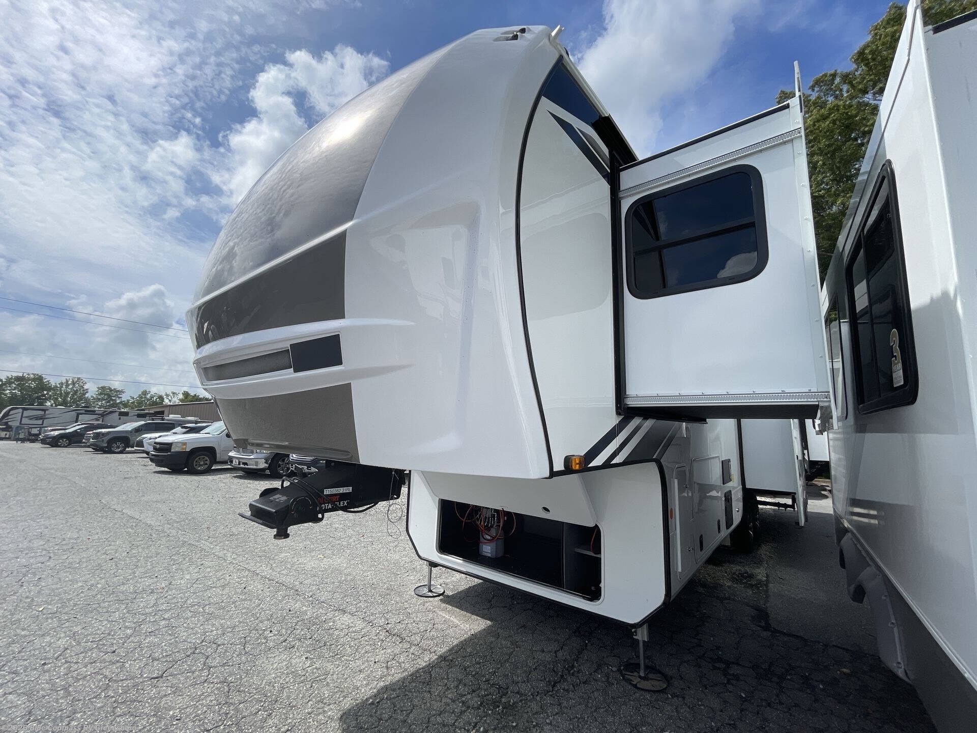 New 2027 Heartland Milestone 31RL available in Colfax, North Carolina