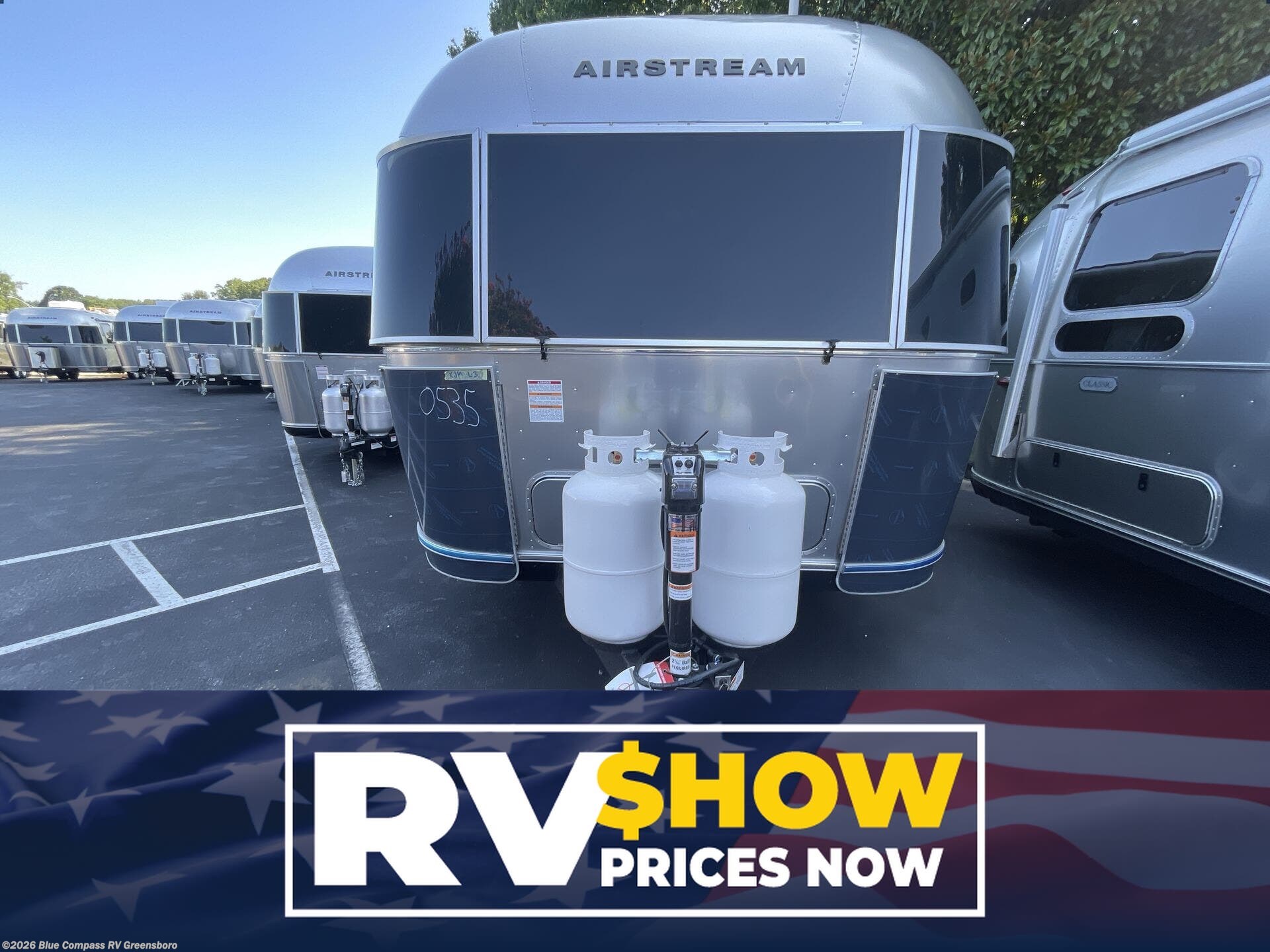 New 2027 Airstream International 27FB available in Colfax, North Carolina