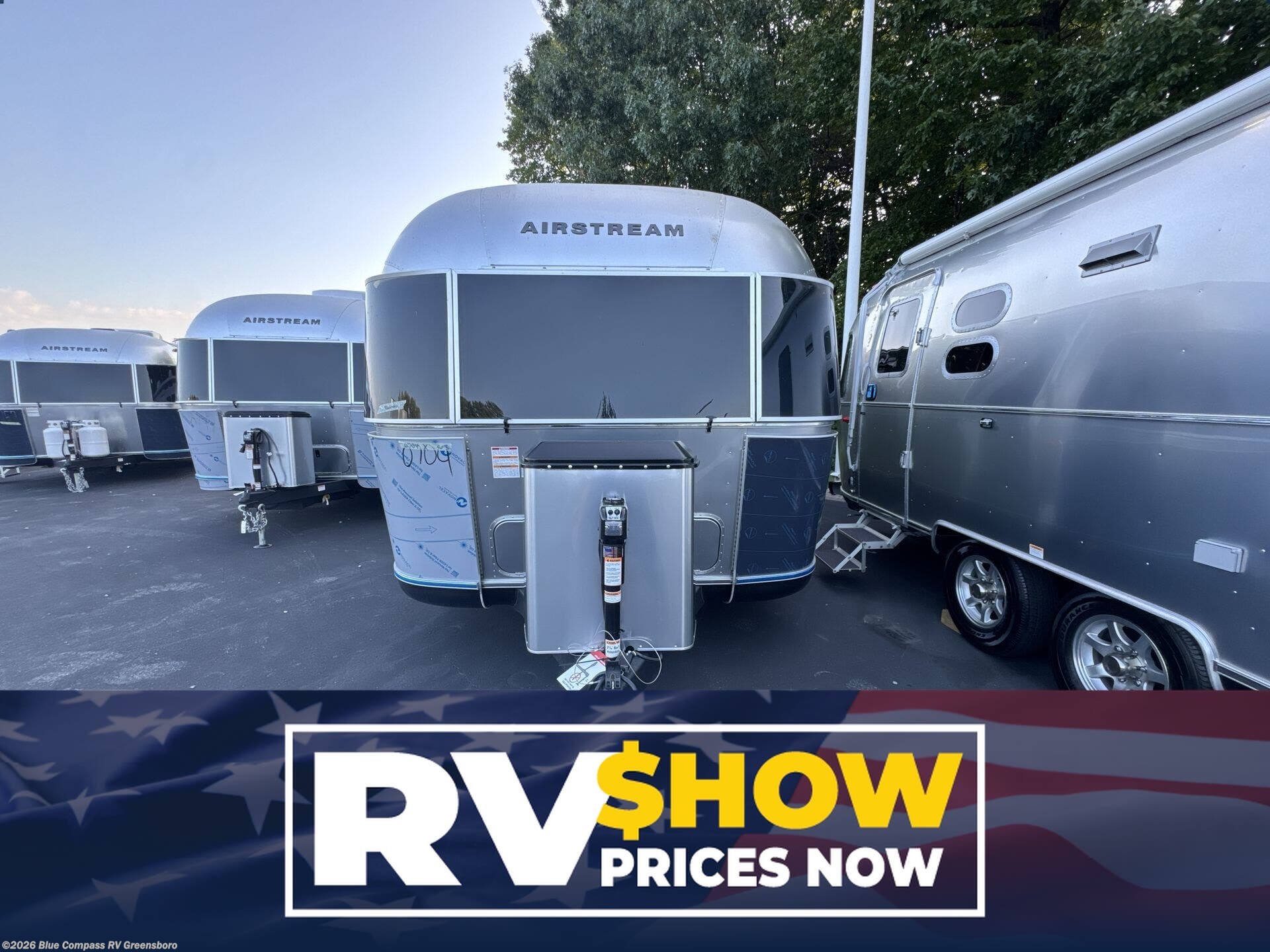 New 2026 Airstream Classic 33FB available in Colfax, North Carolina