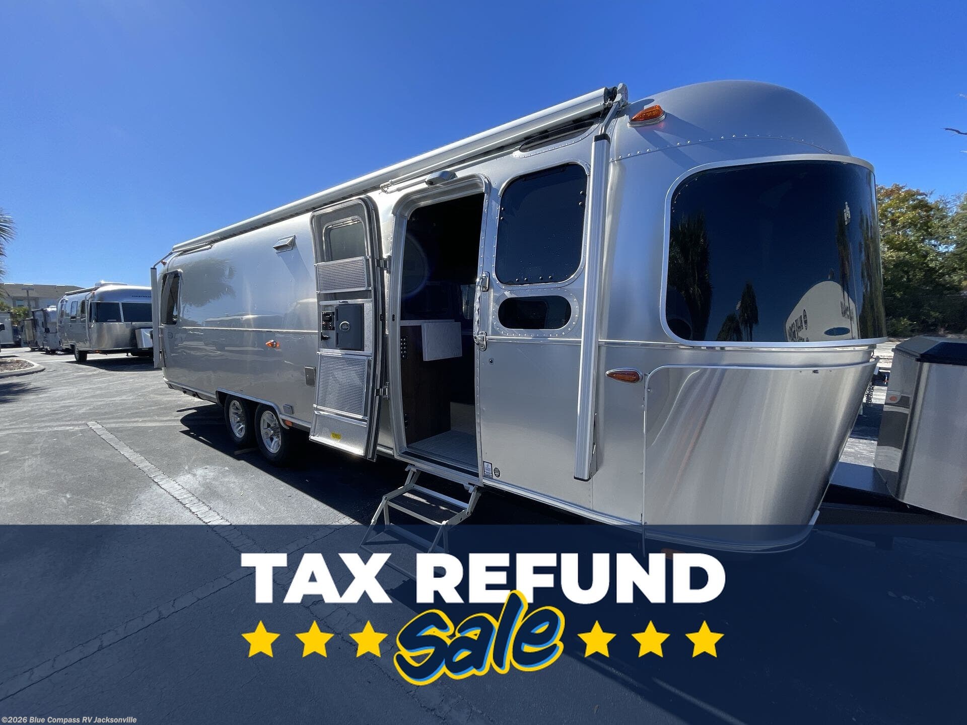 New 2026 Airstream Classic 30RB available in Jacksonville, Florida