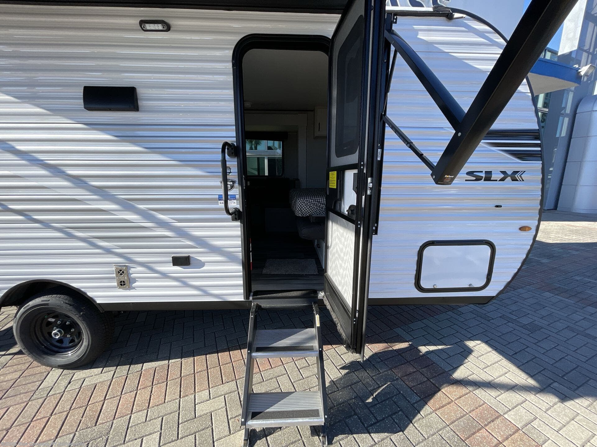 New 2026 Jayco Jay Flight SLX 197MB available in Jacksonville, Florida