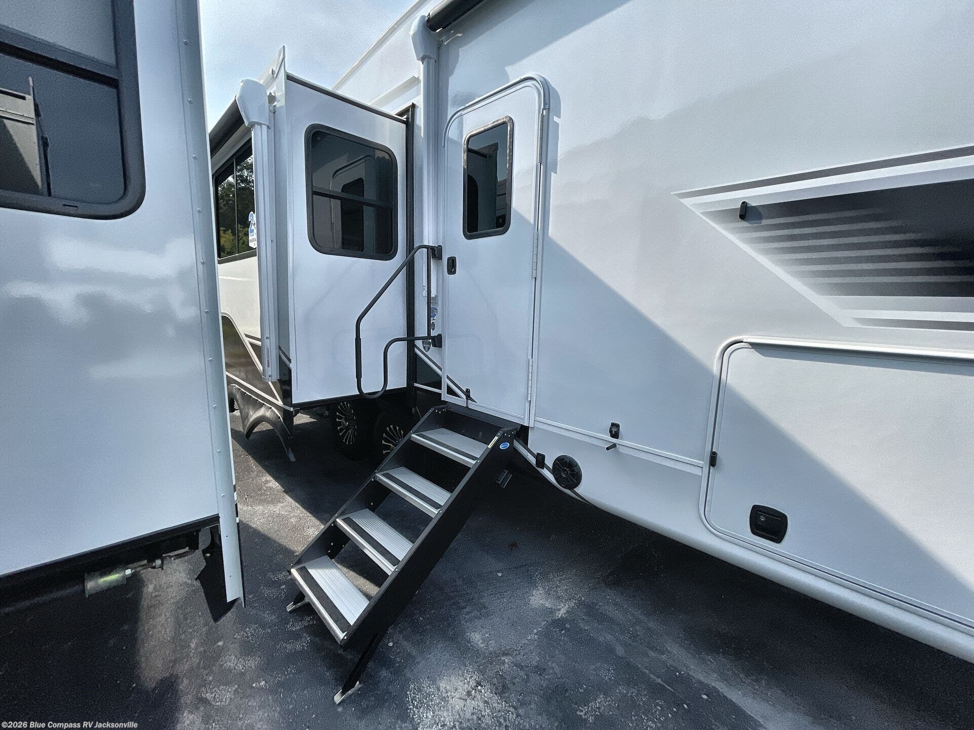 New 2026 Jayco Eagle 365UKTS available in Jacksonville, Florida