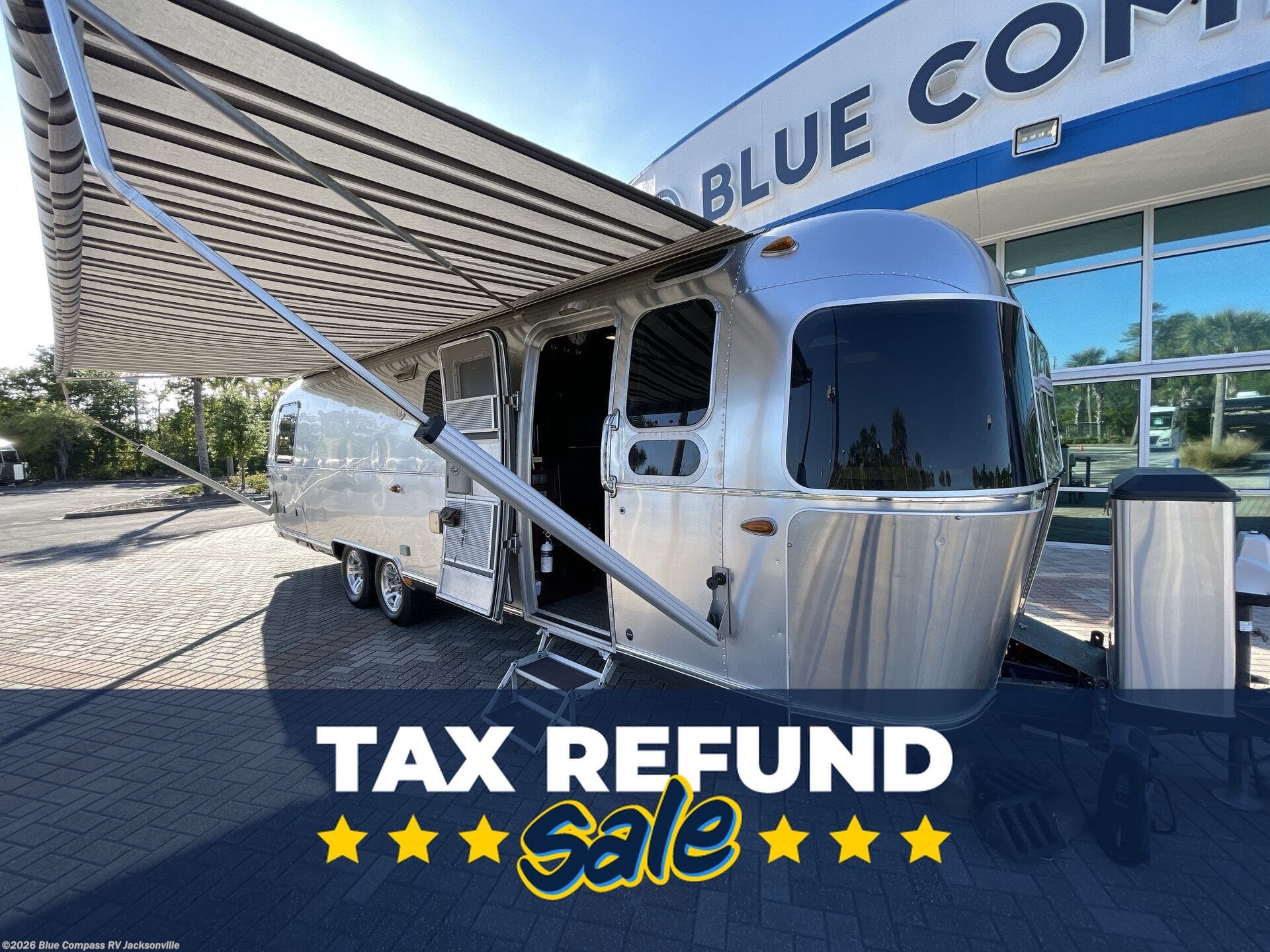 Used 2016 Airstream Classic 30 Twin available in Jacksonville, Florida