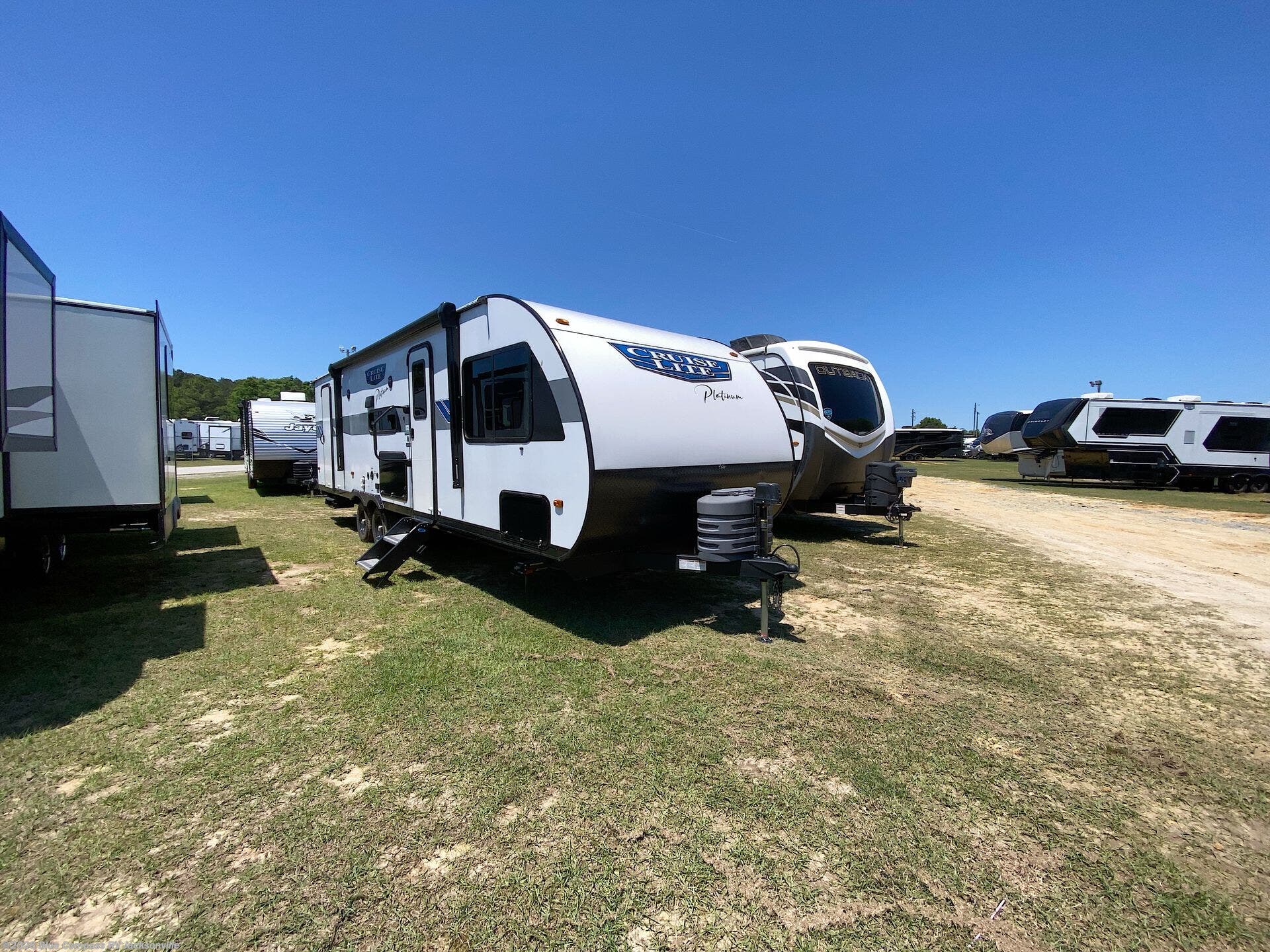 Used 2024 Forest River Salem Cruise Lite 261BHXL available in Jacksonville, Florida