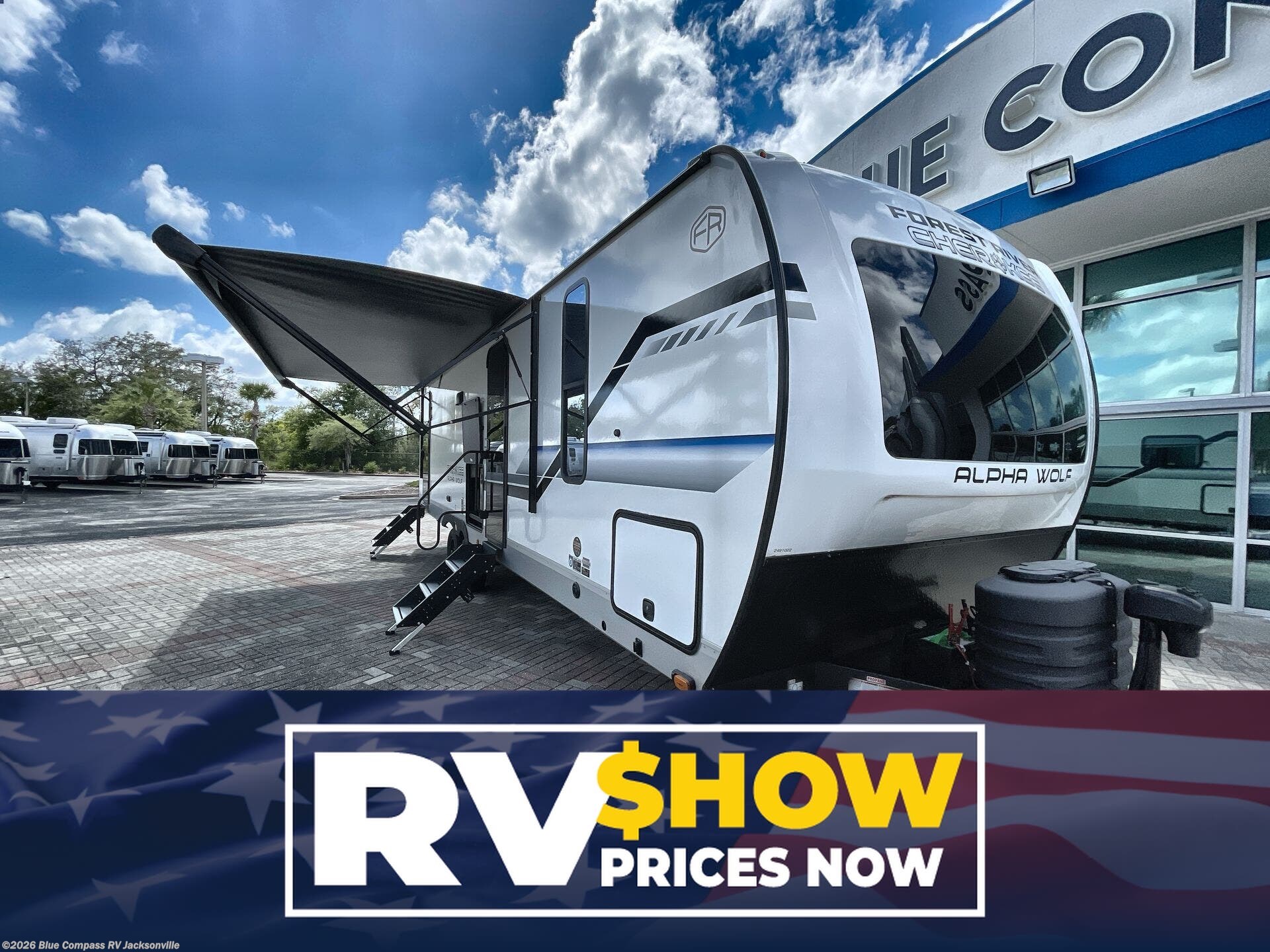 Used 2025 Forest River Cherokee Alpha Wolf 26DBH-L available in Jacksonville, Florida