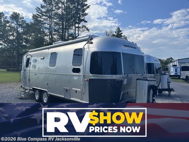 New 2027 Airstream Flying Cloud 25FB Twin available in Jacksonville, Florida