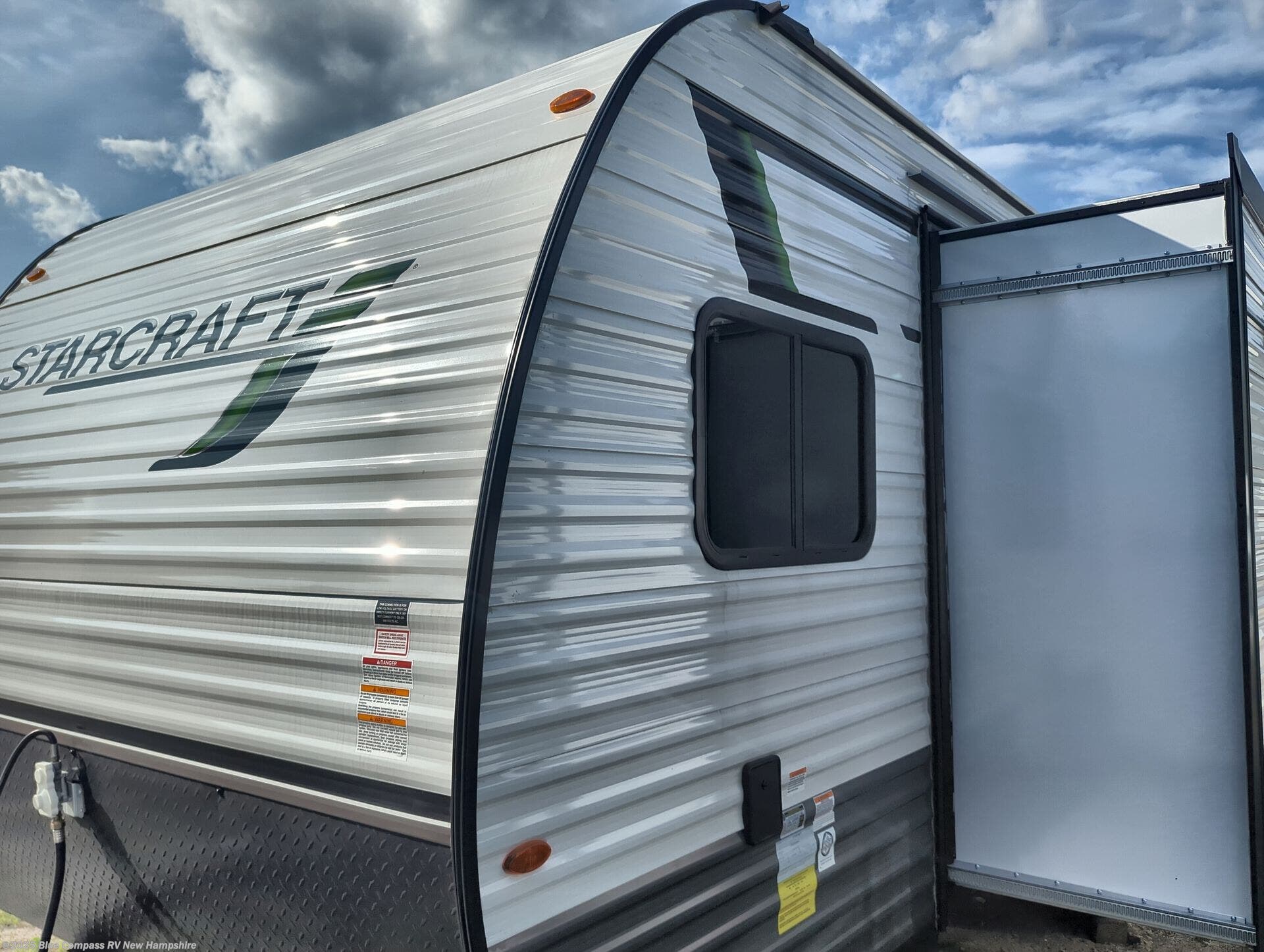 New 2025 Starcraft Autumn Ridge 188BHS available in Epsom, New Hampshire