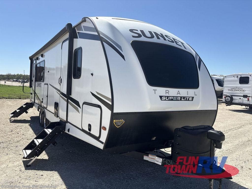 Used 2023 CrossRoads Sunset Trail SS256RK available in Corsicana, Texas