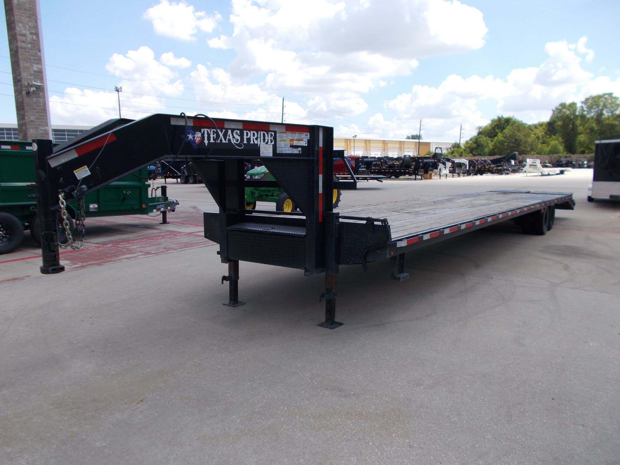 8x45 Deckover/Flat Deck Trailer for sale Used Texas Pride 102x45