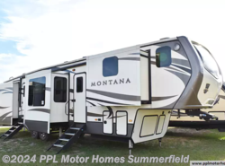  Used 2017 Keystone Montana 3820FK available in Summerfield, Florida