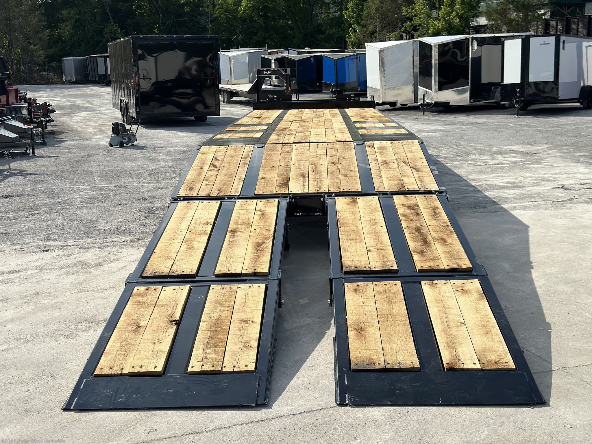 8x33 Flatbed/Flat Deck (Heavy Duty) Trailer For Sale | New B-B Trailers ...