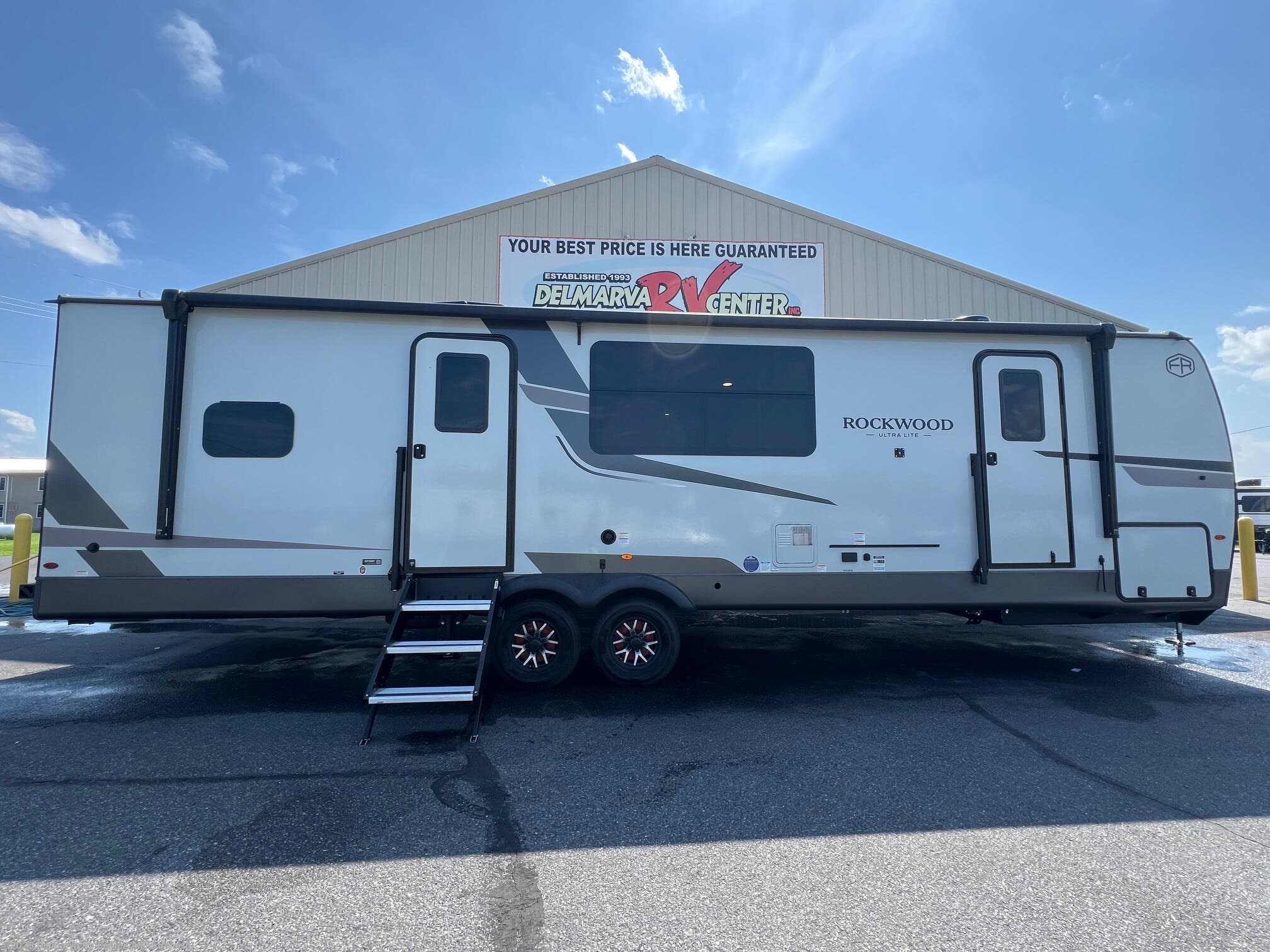 New 2026 Forest River Rockwood Ultra Lite 2918BH available in Milford, Delaware