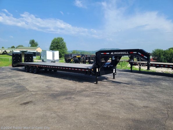 2024 IronBull 21GN 35+5 Equipment Deckover Gooseneck available in Cave City, KY