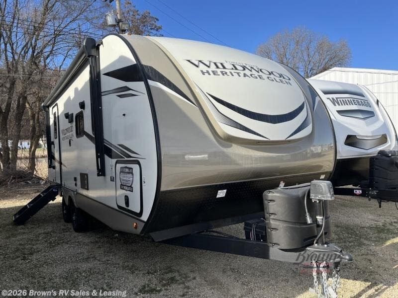 Used 2023 Forest River Wildwood Heritage Glen Hyper-Lyte 22RBHL available in Guttenberg, Iowa