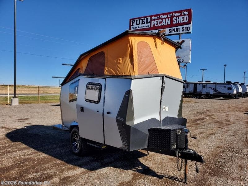 Used 2015  Taxa Cricket Camp Sport by Taxa from Foundation RV in Wichita Falls, TX