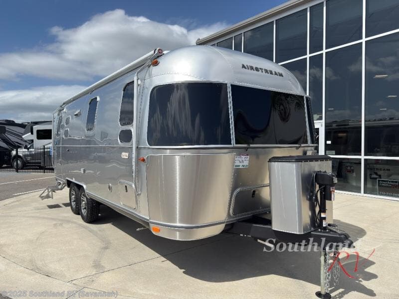 New 2026 Airstream Trade Wind 25FB Twin w/Hatch available in Savannah, Georgia