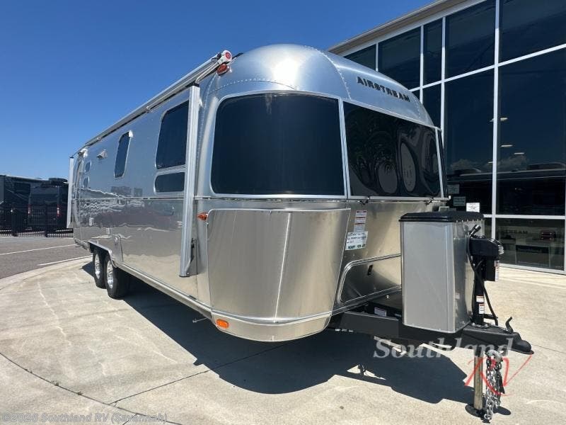 New 2026 Airstream Globetrotter 27FB Queen available in Savannah, Georgia