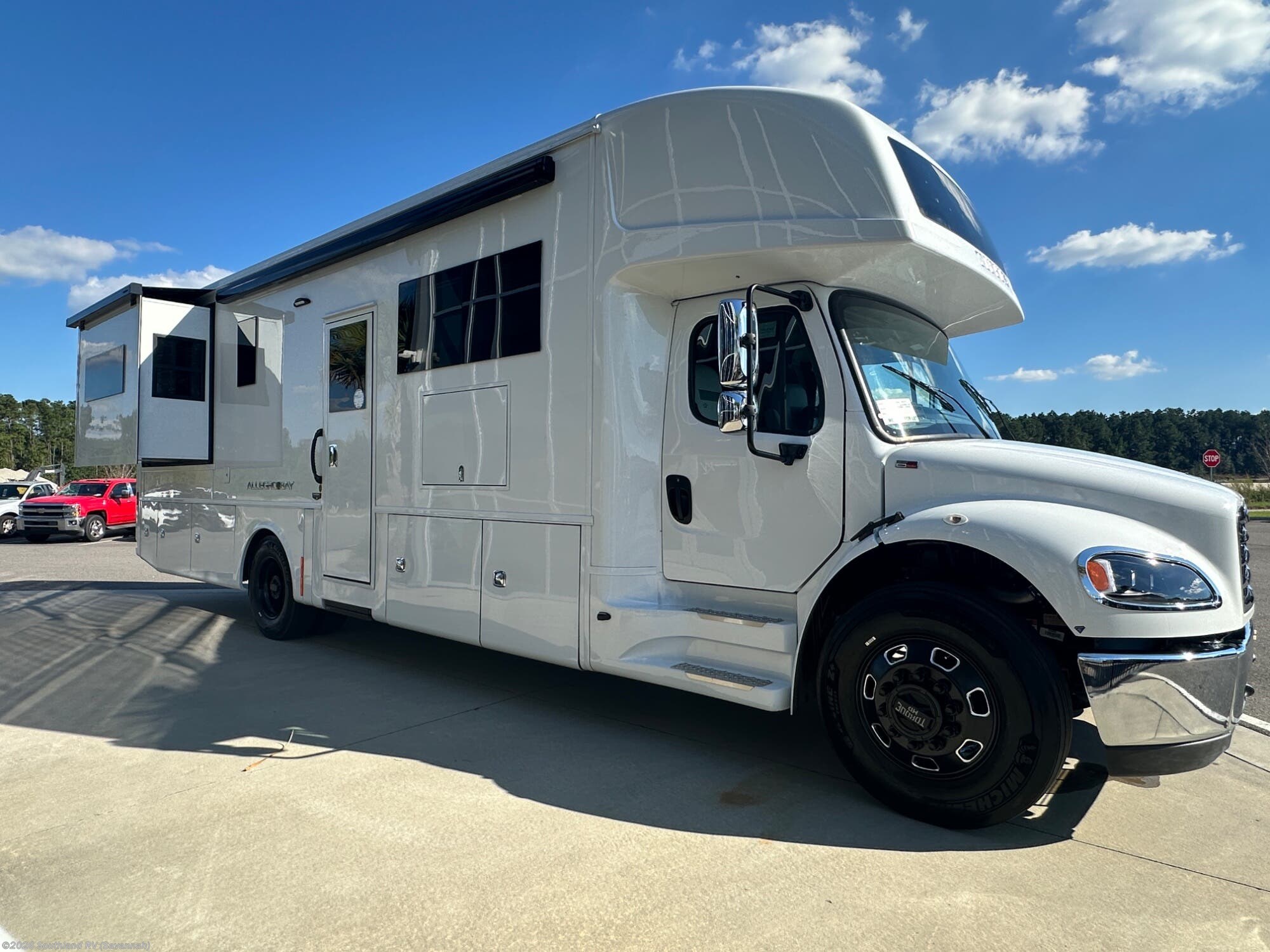 New 2027  Tiffin Allegro Bay 34DB by Tiffin from Southland RV in Savannah, GA