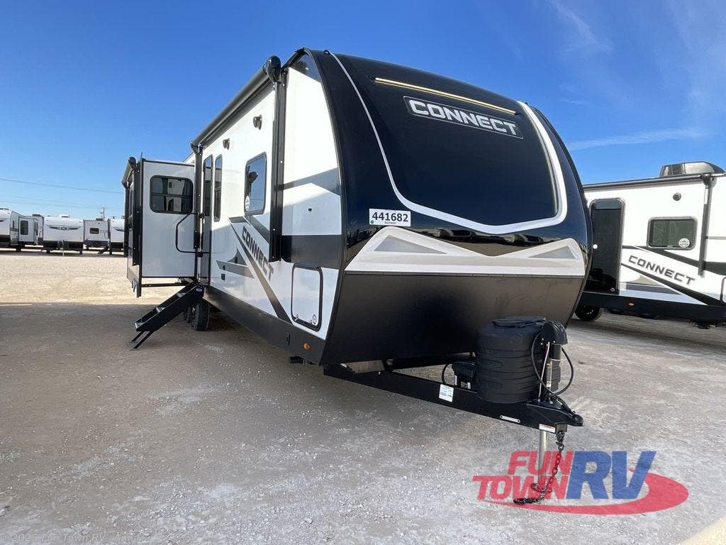New 2025 K-Z Connect C313MK available in Anna, Illinois