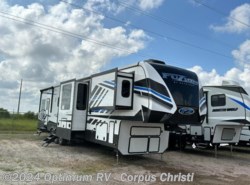 Used 2022 Keystone Fuzion 429 available in Robstown, Texas