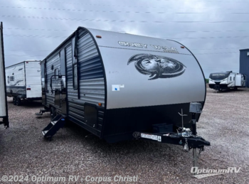 Used 2022 Forest River Cherokee Grey Wolf 23DBH available in Robstown, Texas