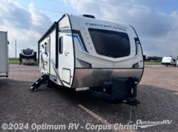 Used 2022 Coachmen Freedom Express Ultra Lite 252RBS available in Robstown, Texas