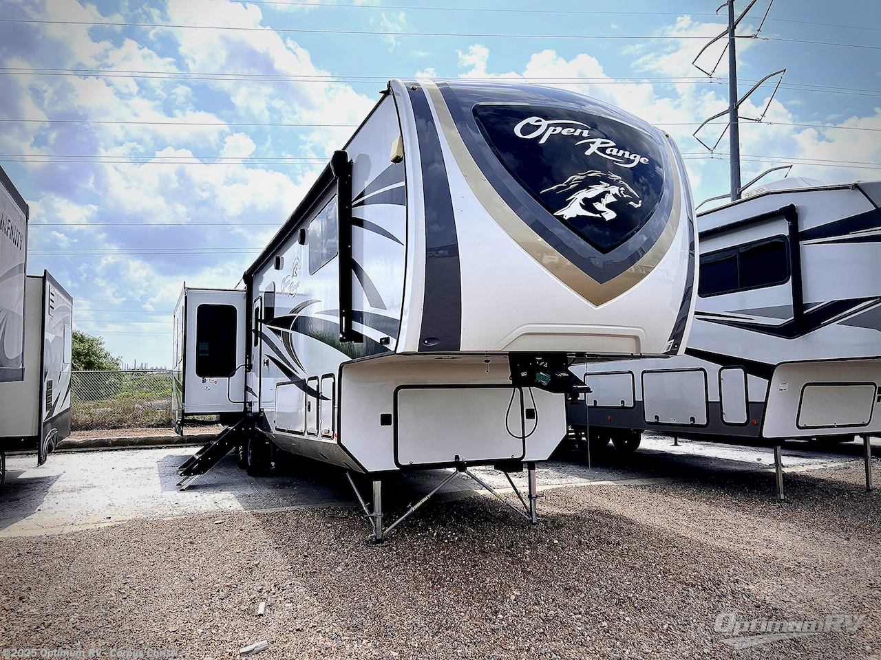 Used 2023 Highland Ridge Open Range 371MBH available in Robstown, Texas