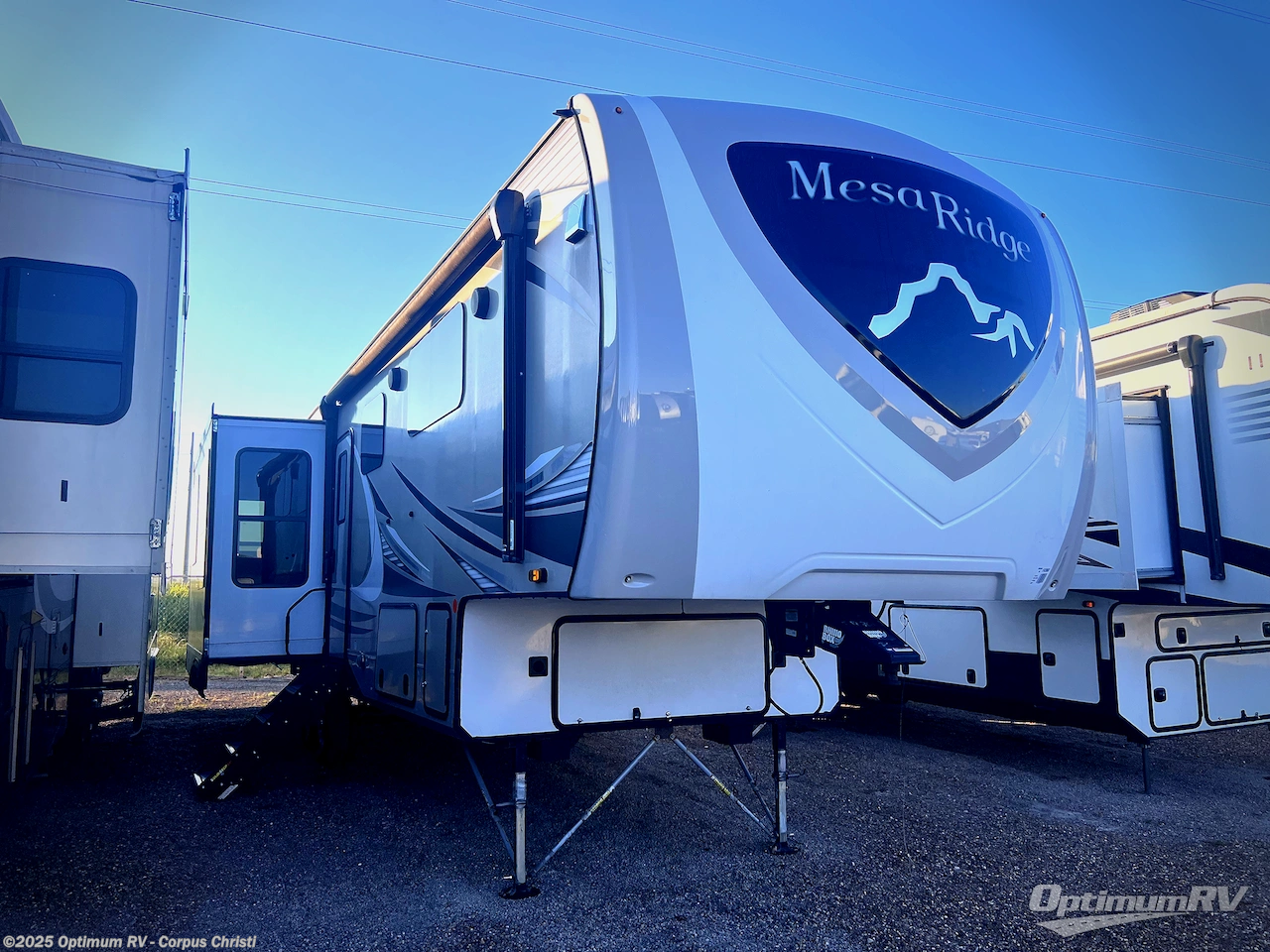 Used 2022 Highland Ridge Mesa Ridge MF314RLS available in Robstown, Texas