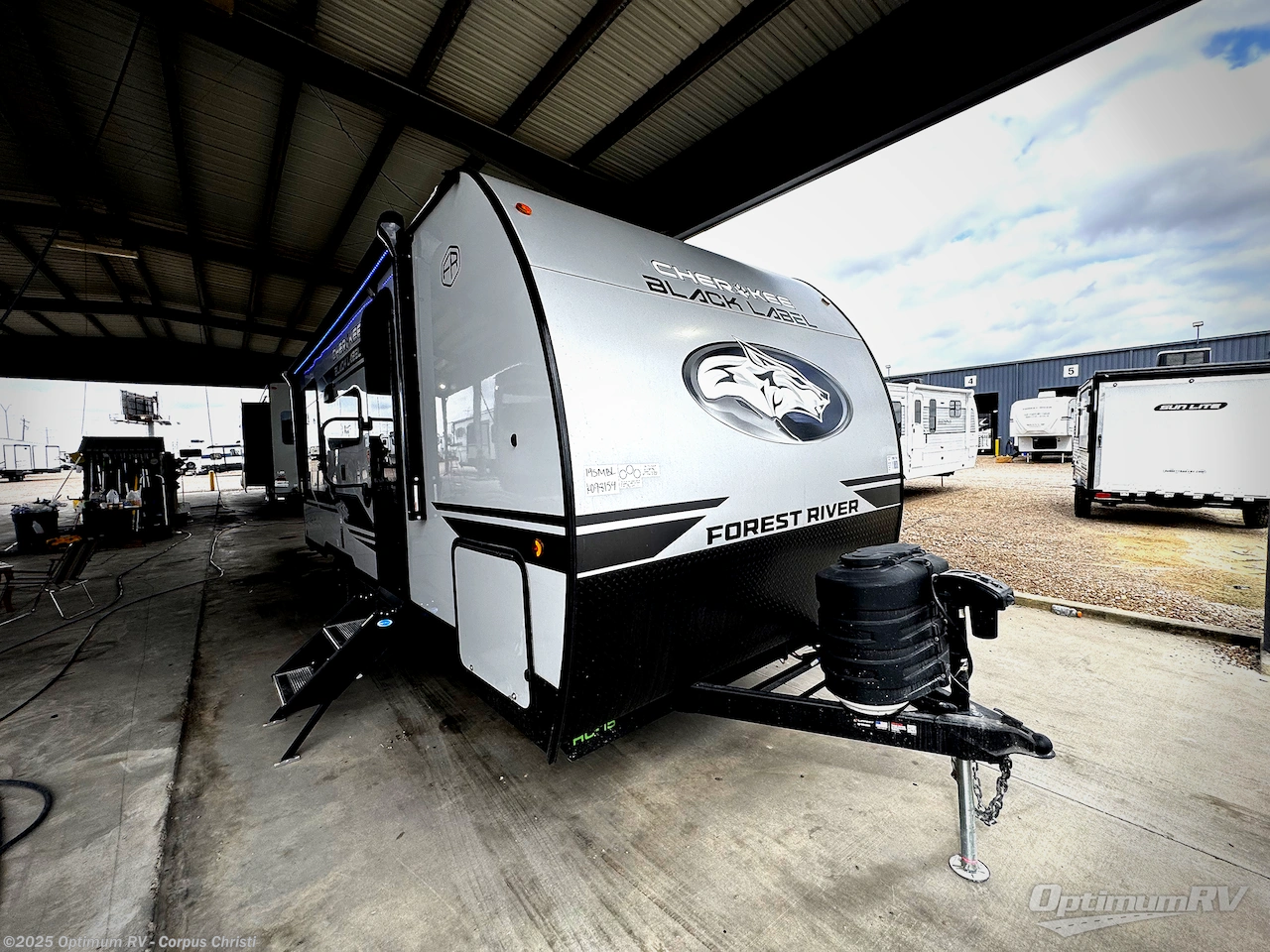New 2026 Forest River Cherokee Grey Wolf Black Label 19SMBL available in Robstown, Texas