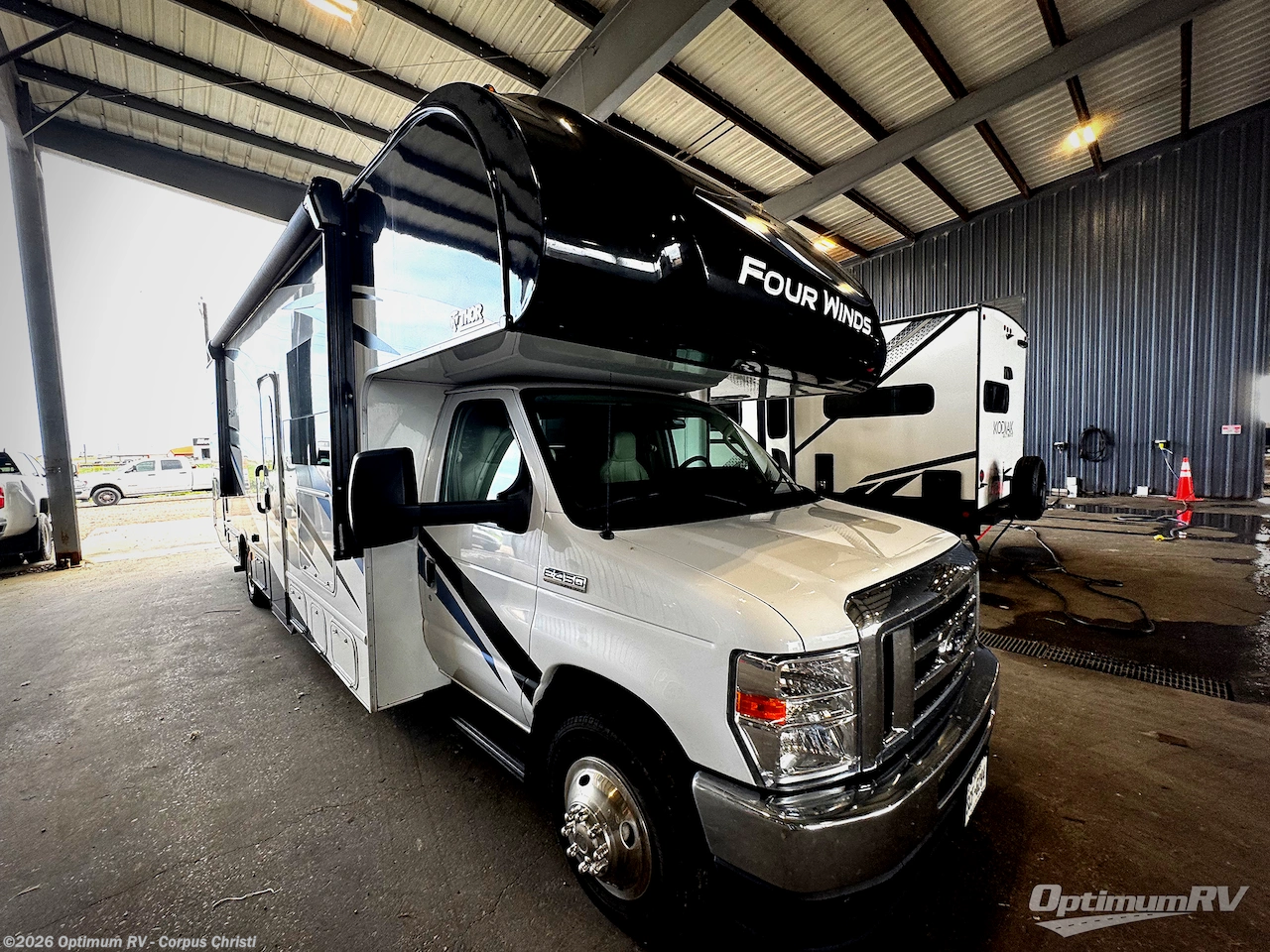 Used 2022 Thor  Four Winds 31W available in Robstown, Texas